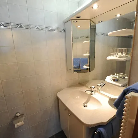Apartment Piccolo I Saas-Grund